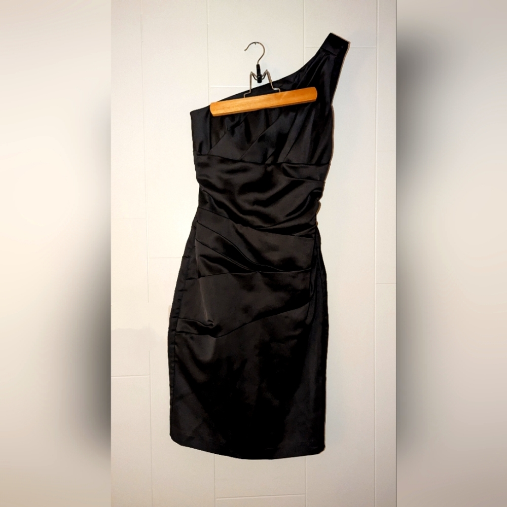 One shoulder ruched LBD